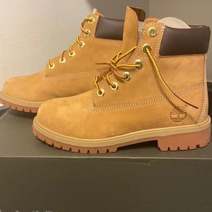 Timberland Boots; Size 4, Wheat Color